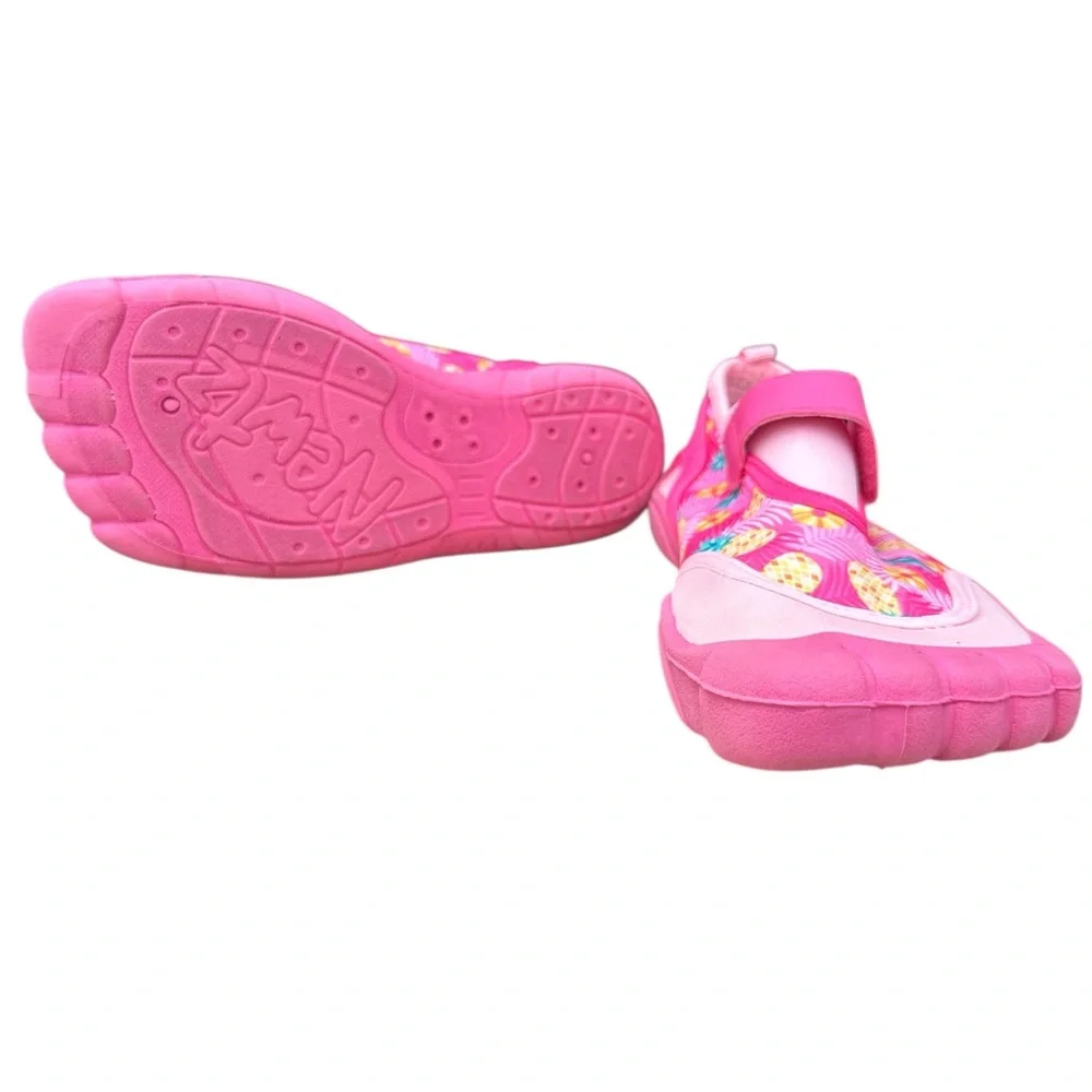 NEWTZ Girls Toe Bumper, WATER shoes, pink with pineapples, Tropical Sz 2/3 (Kid)